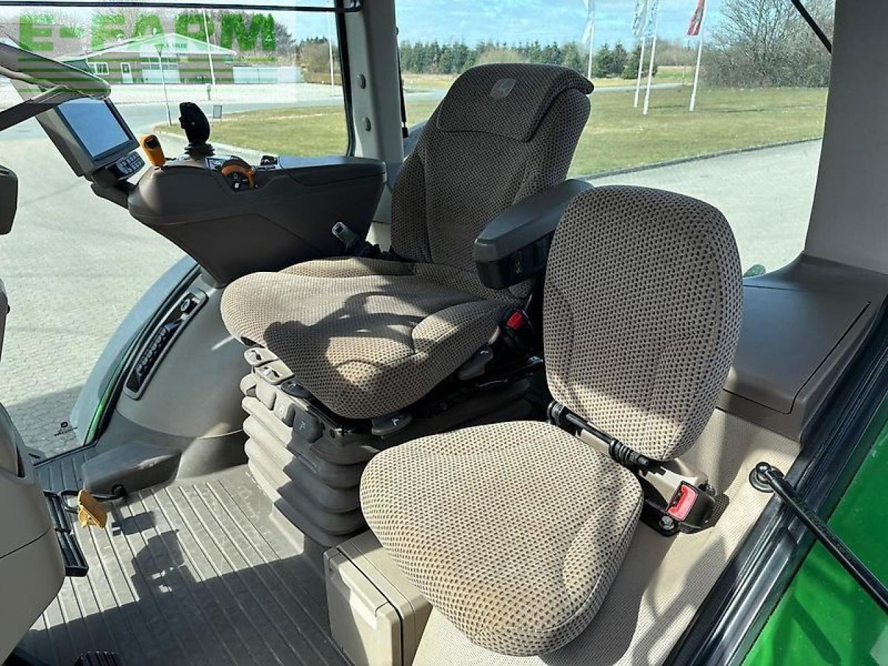 John Deere 8400r - Traktor: das Bild 4 John Deere 8400r - Traktor: das Bild 4