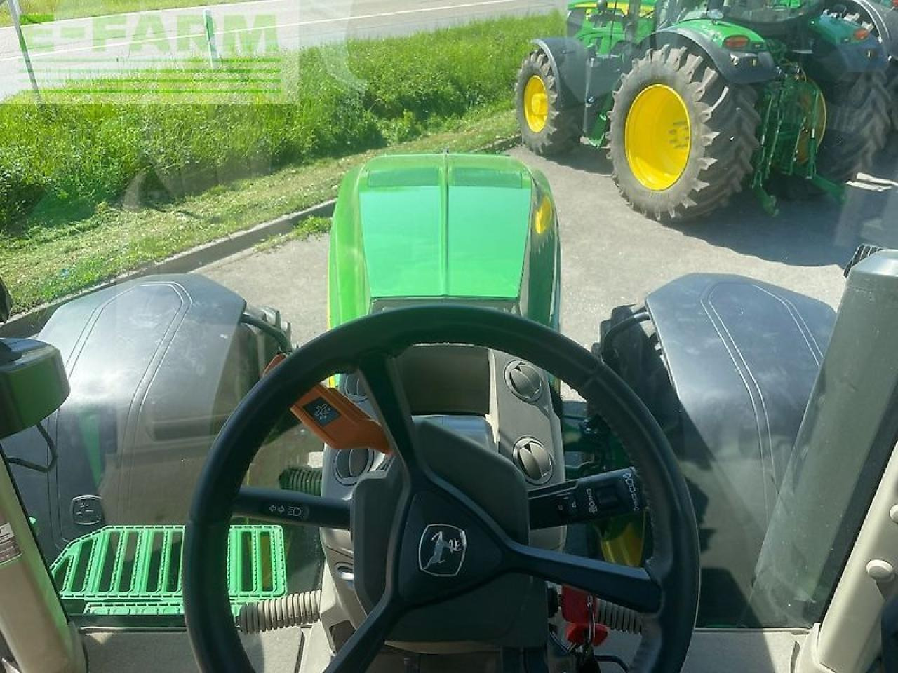 John Deere 8r370 / 8r 370 - Traktor: das Bild 5 John Deere 8r370 / 8r 370 - Traktor: das Bild 5