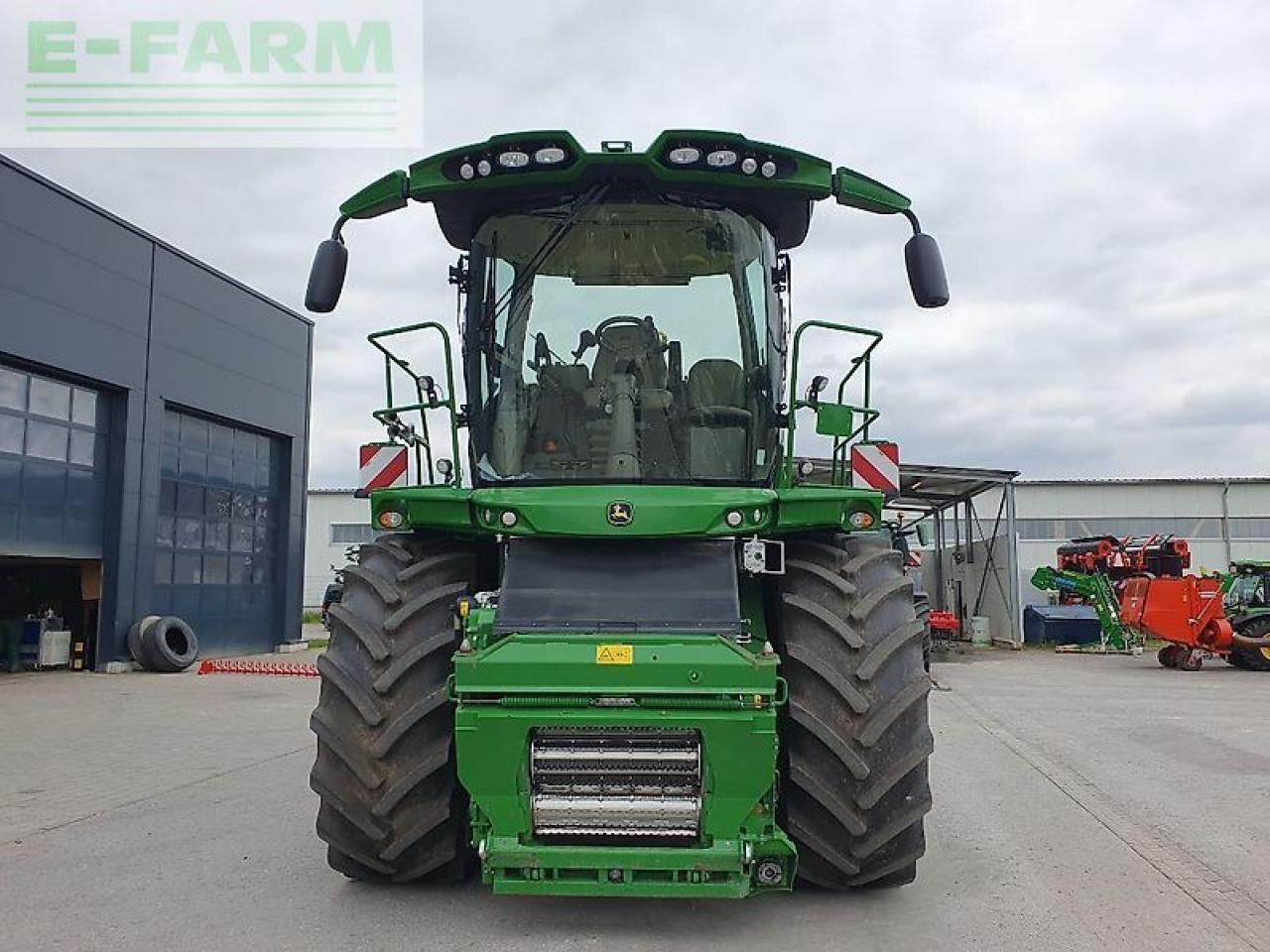 John Deere 9800 - Feldhäcksler: das Bild 2 John Deere 9800 - Feldhäcksler: das Bild 2