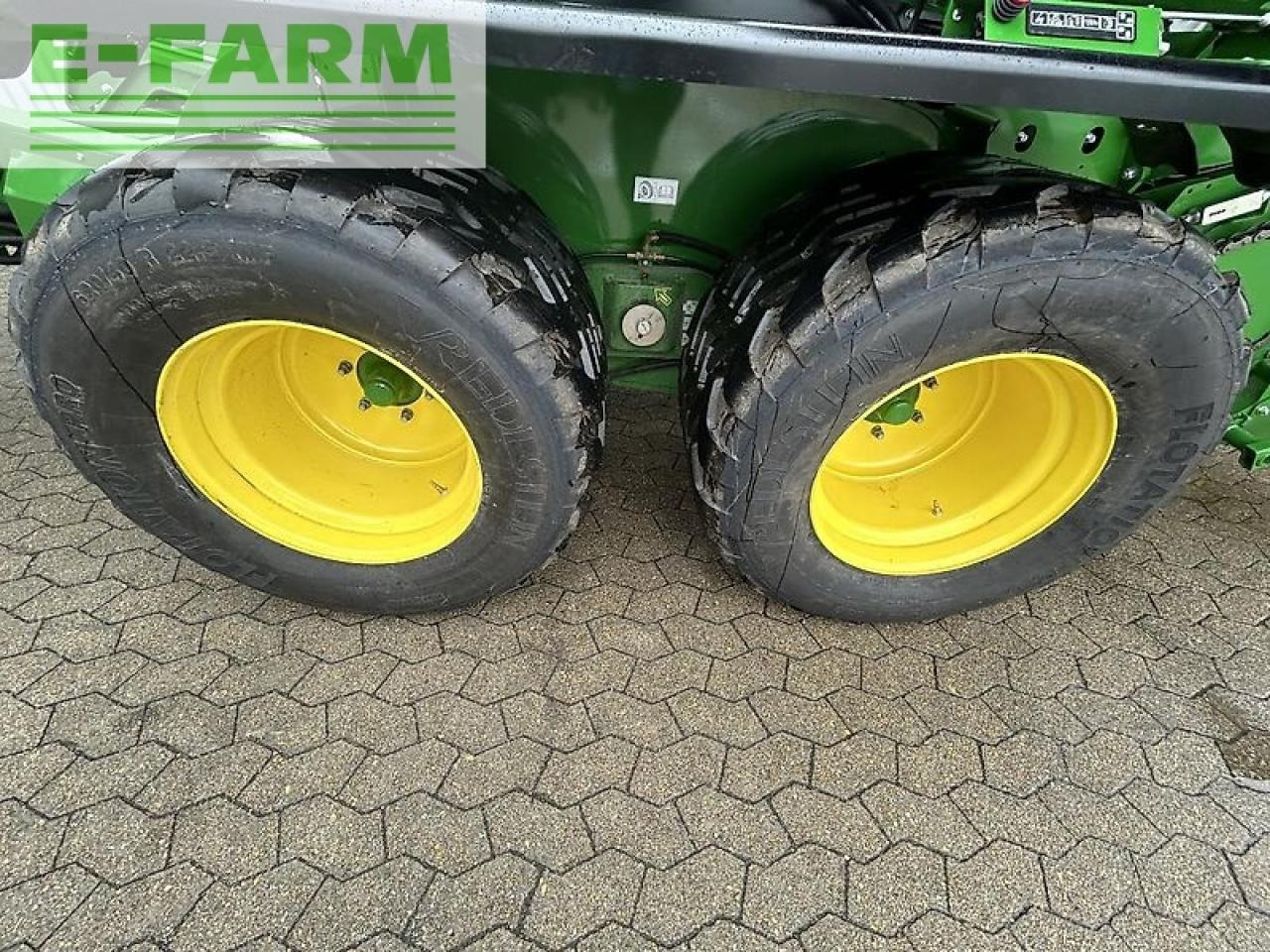 John Deere c441r - Packenpresse: das Bild 3 John Deere c441r - Packenpresse: das Bild 3