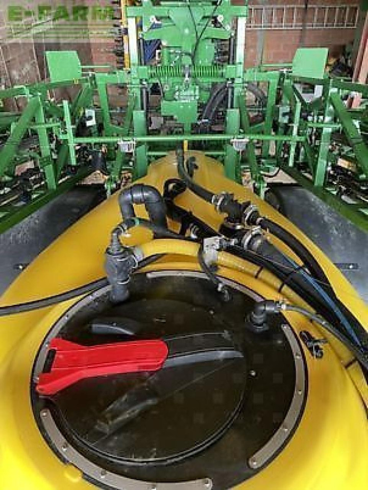 John Deere r732i powerspray - Anhängespritze: das Bild 2 John Deere r732i powerspray - Anhängespritze: das Bild 2