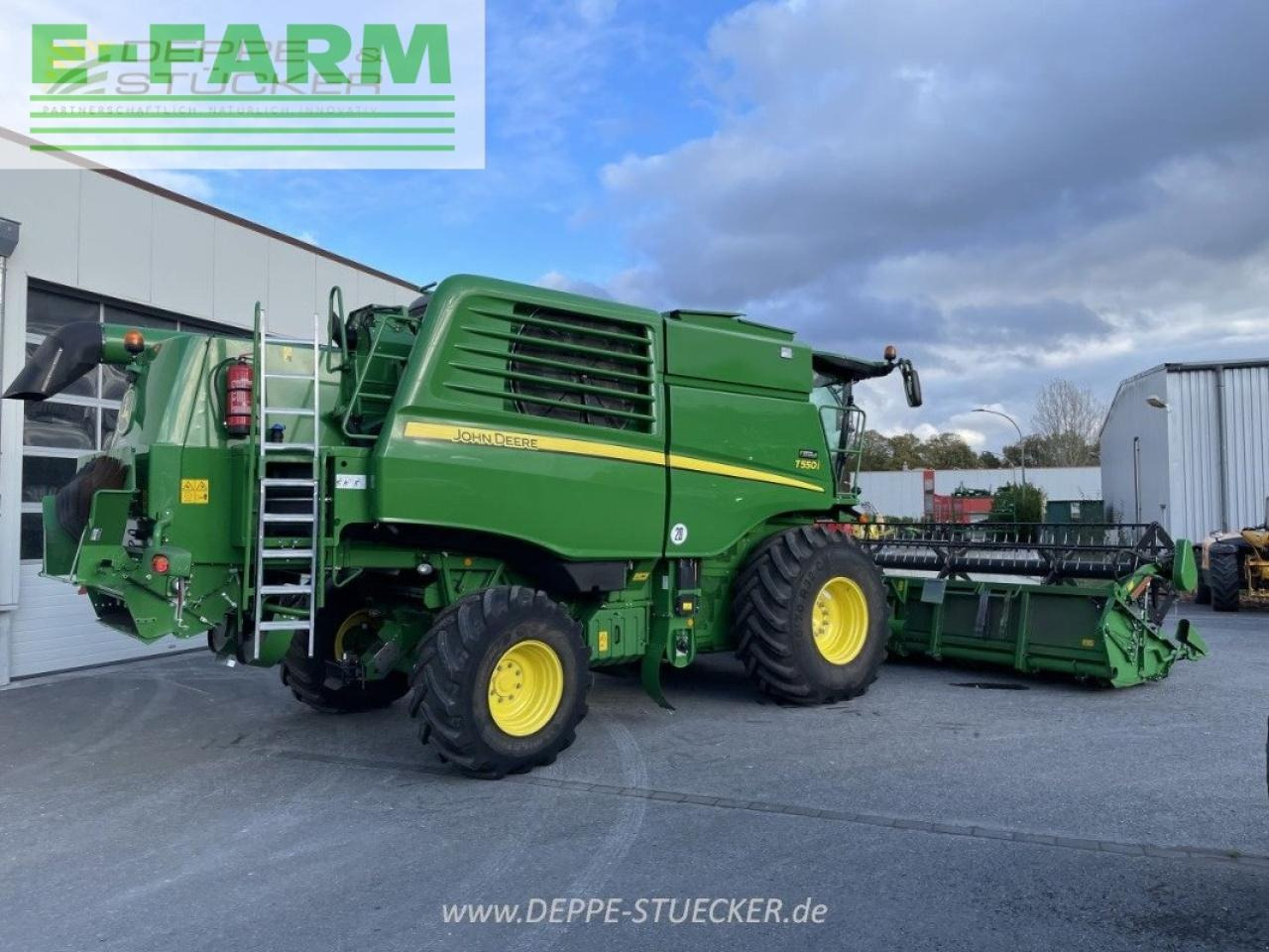 John Deere t550 mit 622r - Mähdrescher: das Bild 2 John Deere t550 mit 622r - Mähdrescher: das Bild 2