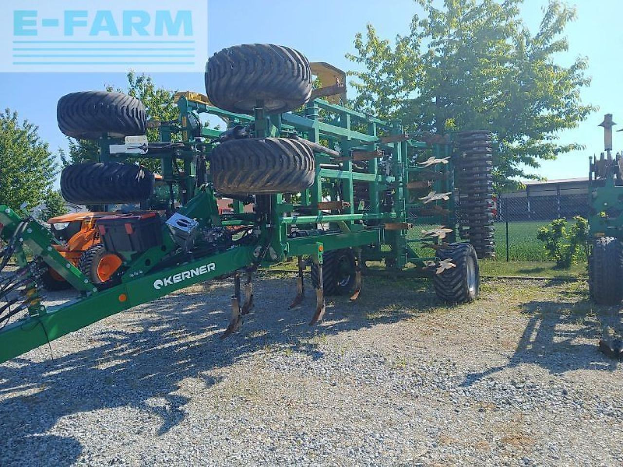 Kerner x4 460 - Grubber: das Bild 2 Kerner x4 460 - Grubber: das Bild 2