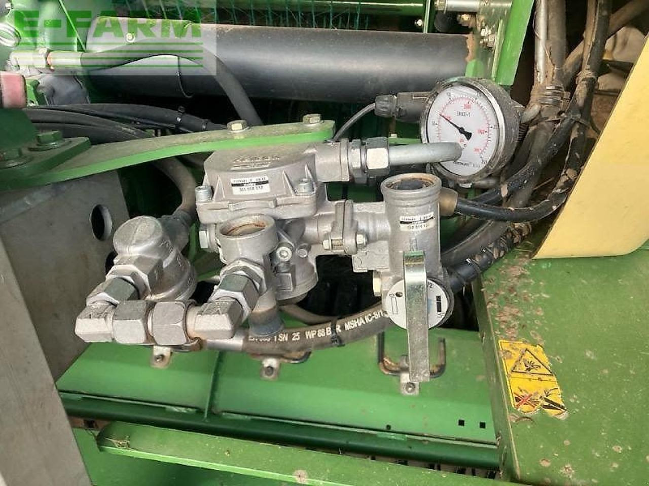 Krone gebr. comprima cv150xc presse - Packenpresse: das Bild 5 Krone gebr. comprima cv150xc presse - Packenpresse: das Bild 5