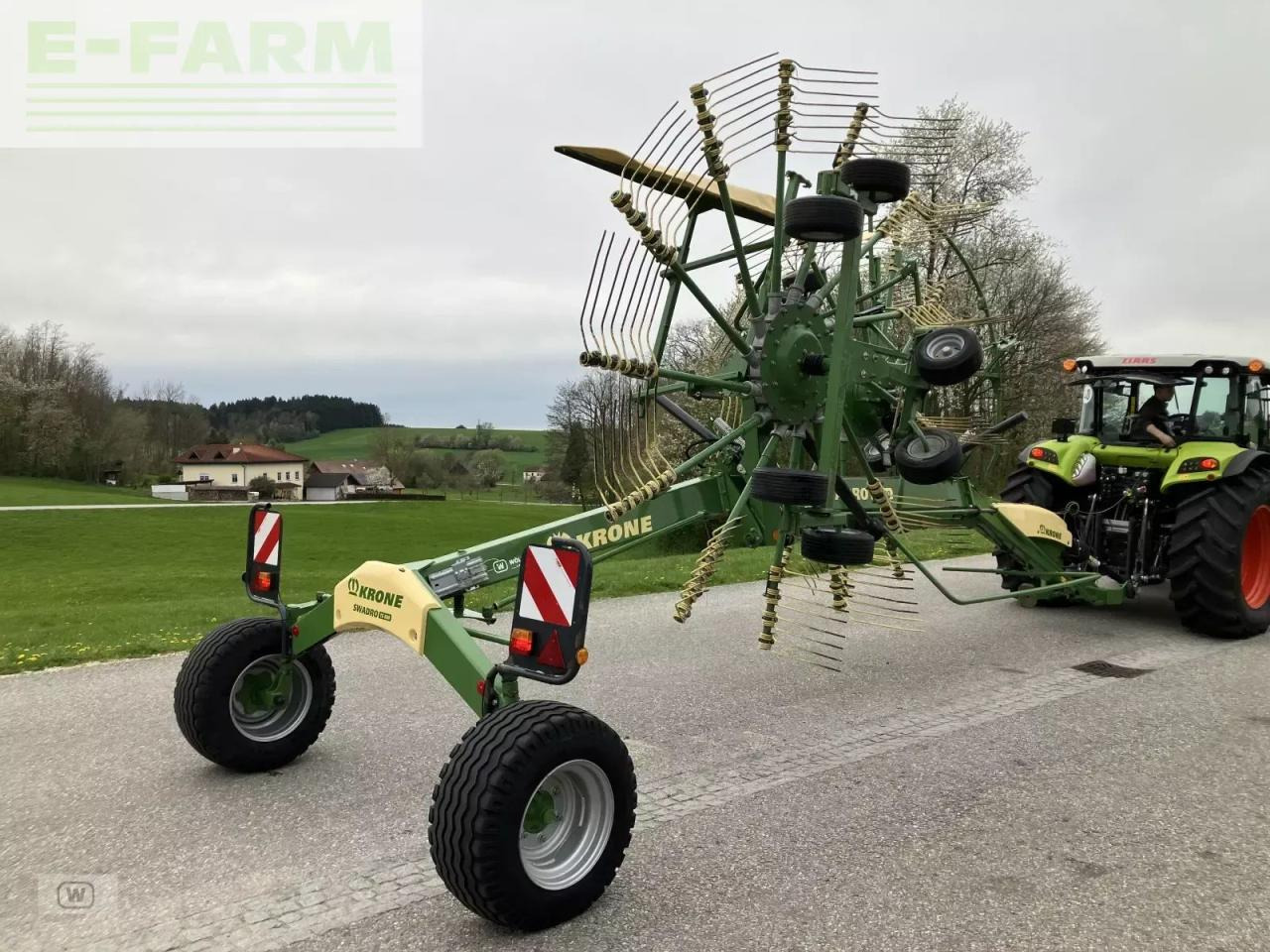 Heuwender/ Wenderechen Krone swadro ts 680: das Bild 19