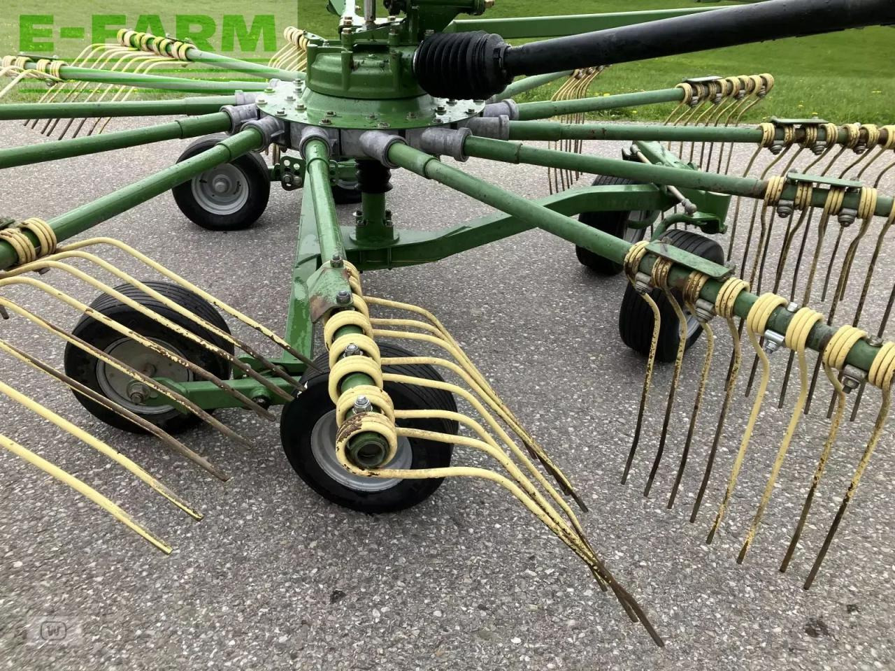 Heuwender/ Wenderechen Krone swadro ts 680: das Bild 10