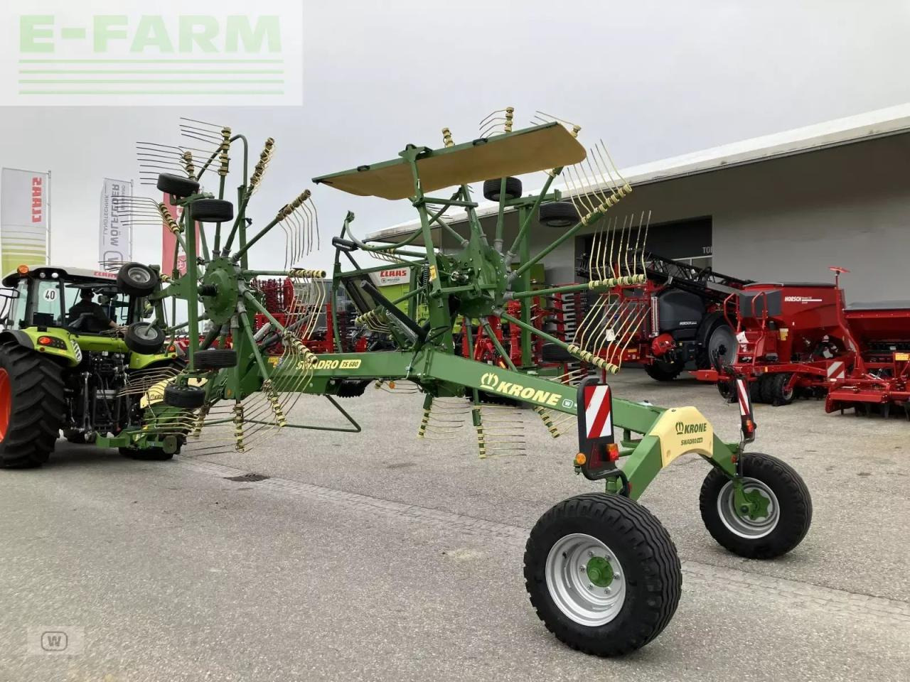 Heuwender/ Wenderechen Krone swadro ts 680: das Bild 21