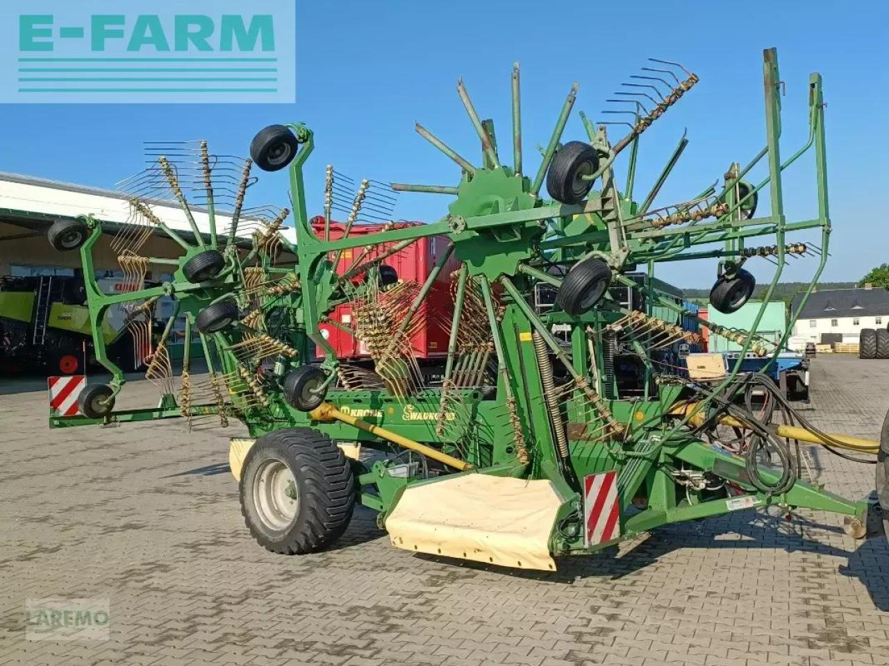 Krone swadro1250 - Heuwender/ Wenderechen: das Bild 2 Krone swadro1250 - Heuwender/ Wenderechen: das Bild 2