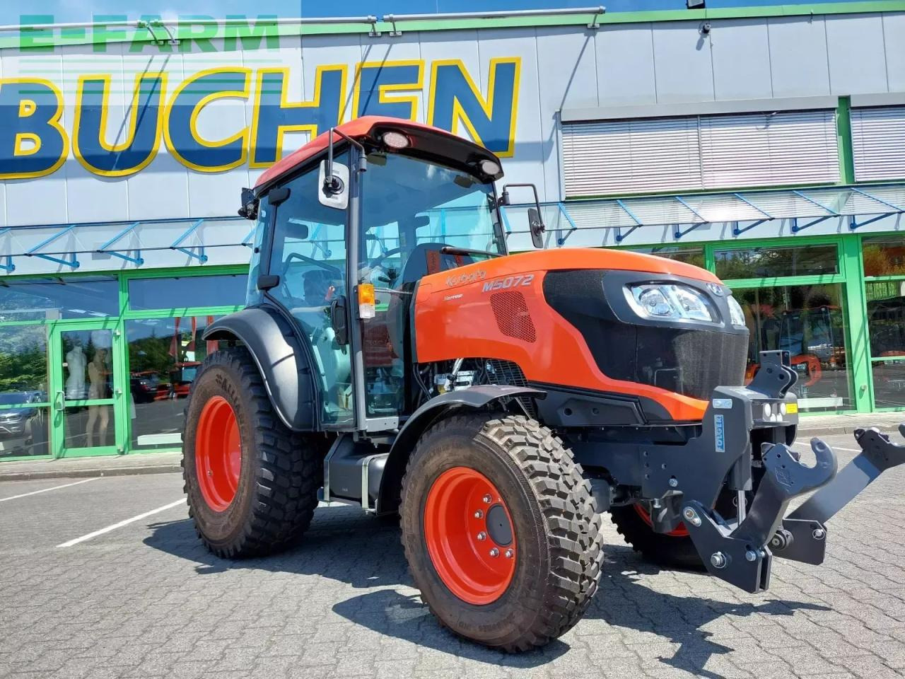 Kubota m5-072 narrow cab - Traktor: das Bild 1 Kubota m5-072 narrow cab - Traktor: das Bild 1