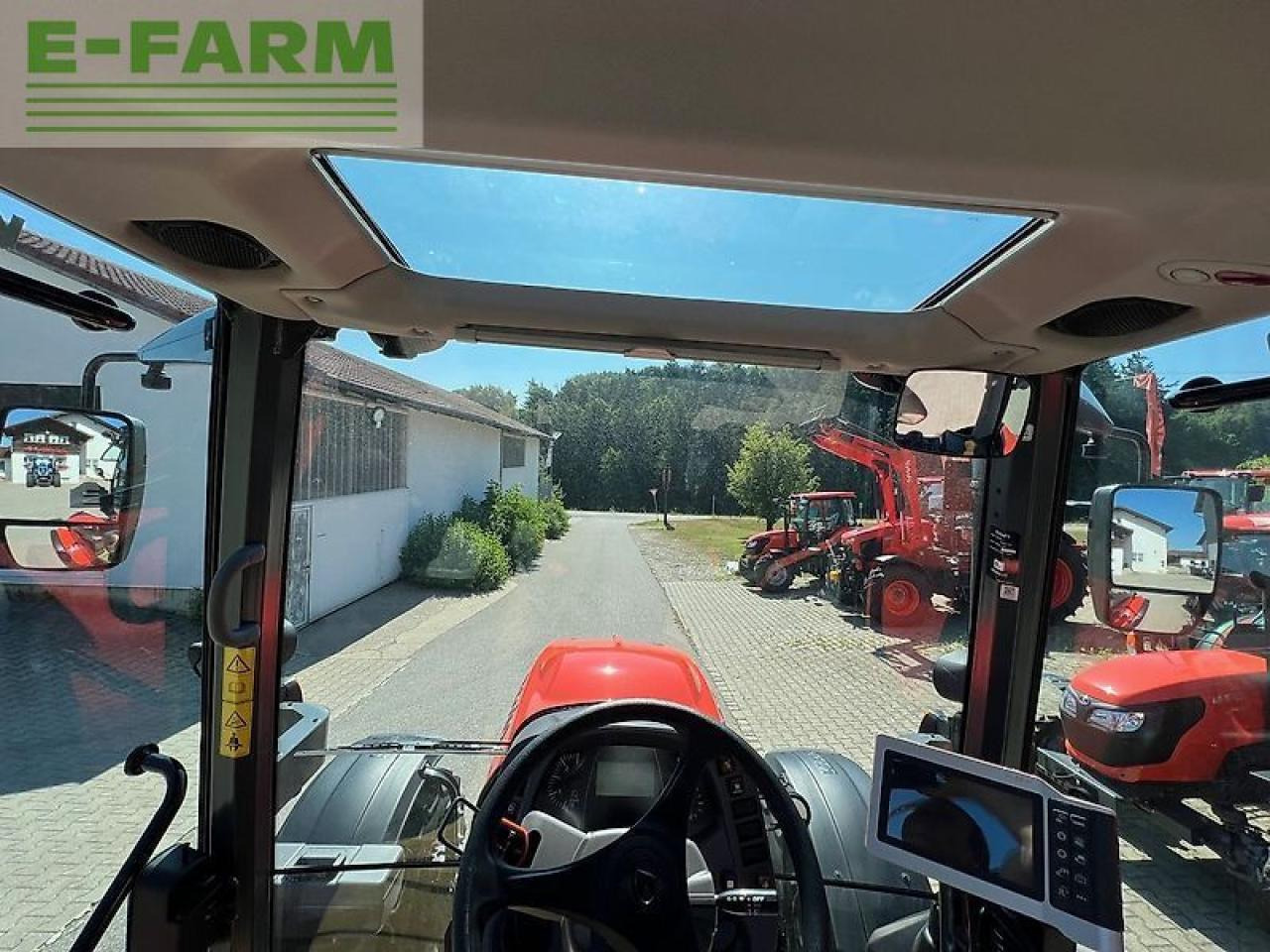 Kubota m6132 - Traktor: das Bild 3 Kubota m6132 - Traktor: das Bild 3