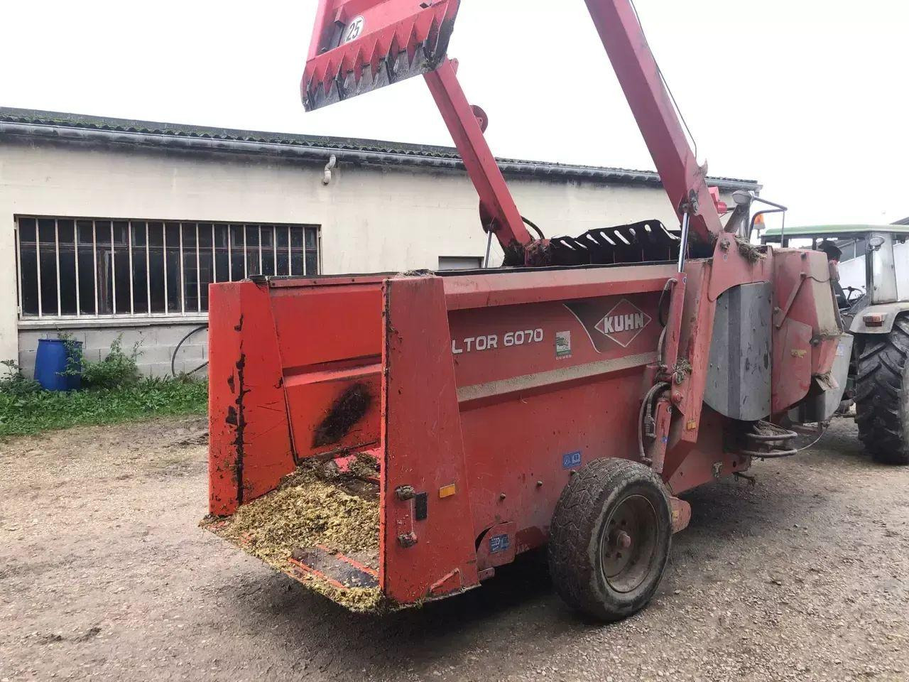 Kuhn altor 6070 - Silotechnik: das Bild 3 Kuhn altor 6070 - Silotechnik: das Bild 3