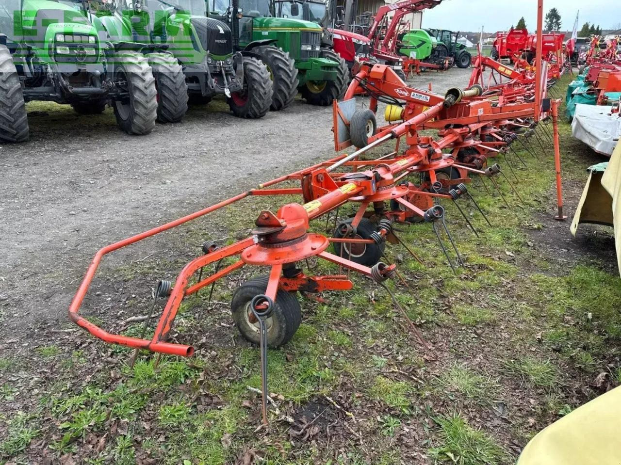 Kuhn faneuse gf8501mh kuhn - Heuwender/ Wenderechen: das Bild 1 Kuhn faneuse gf8501mh kuhn - Heuwender/ Wenderechen: das Bild 1