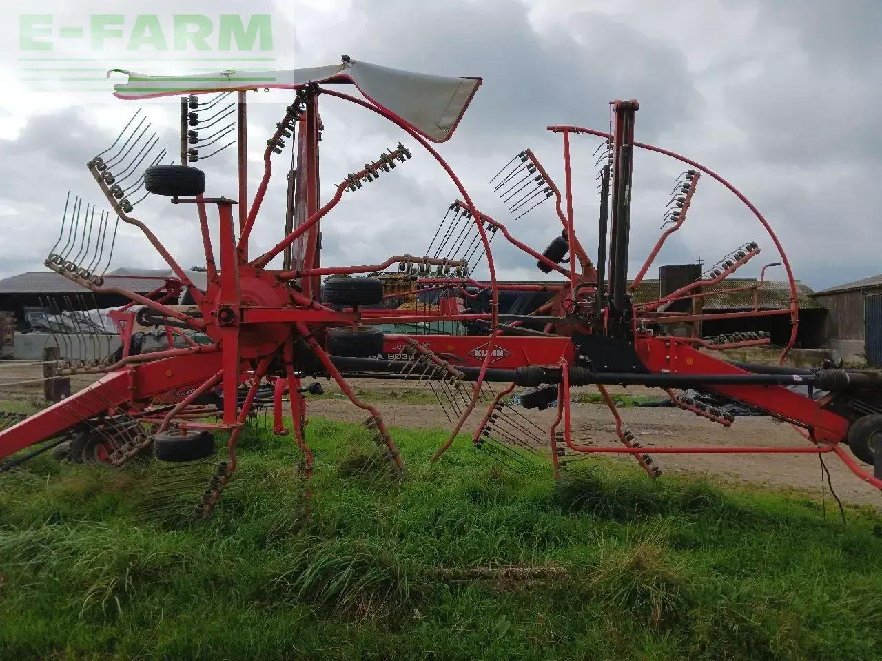 Kuhn ga 8030 - Heuwender/ Wenderechen: das Bild 5 Kuhn ga 8030 - Heuwender/ Wenderechen: das Bild 5