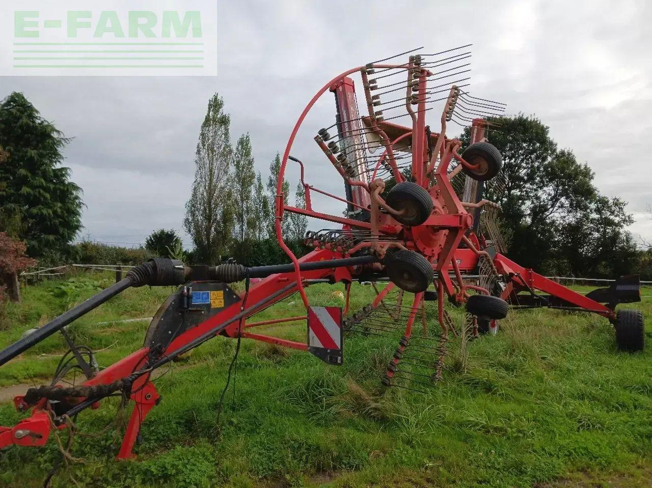 Kuhn ga 8030 - Heuwender/ Wenderechen: das Bild 2 Kuhn ga 8030 - Heuwender/ Wenderechen: das Bild 2