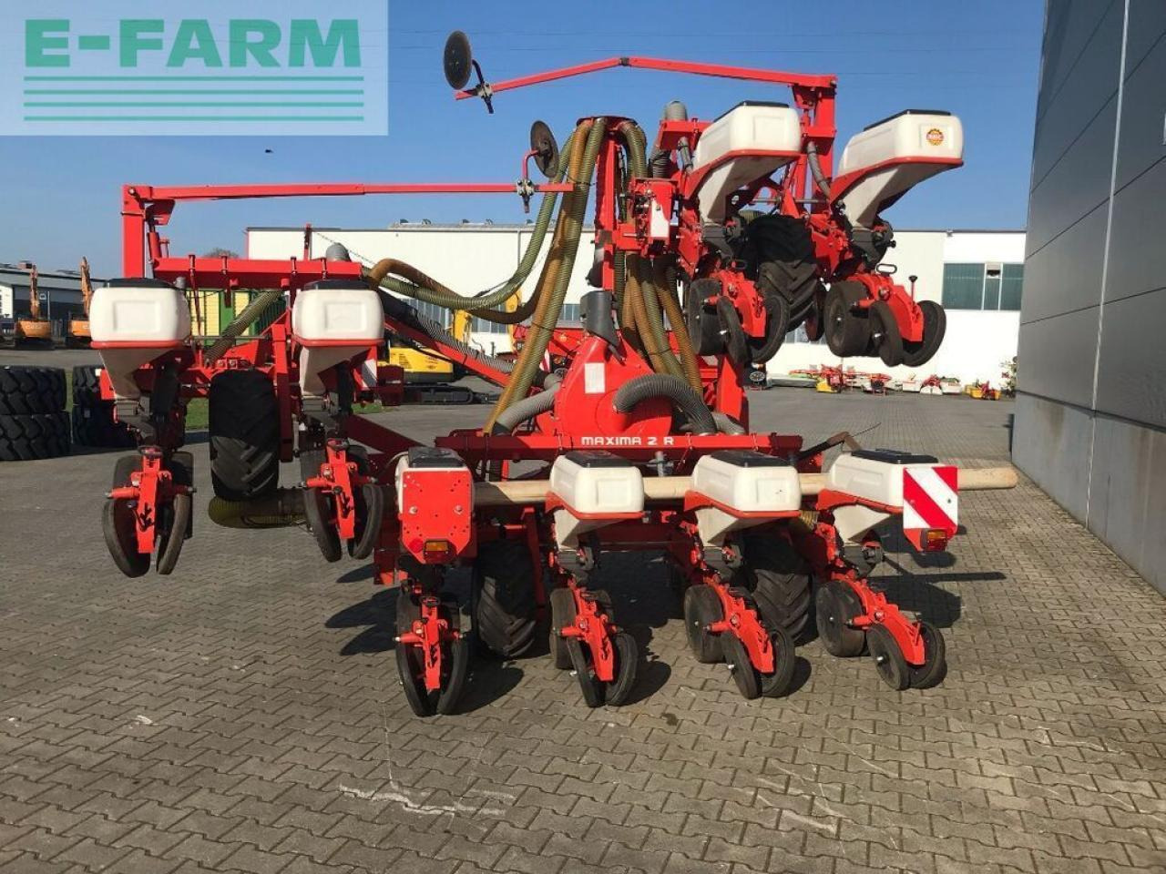 Kuhn maxima 2 - Einzelkornsämaschine: das Bild 4 Kuhn maxima 2 - Einzelkornsämaschine: das Bild 4