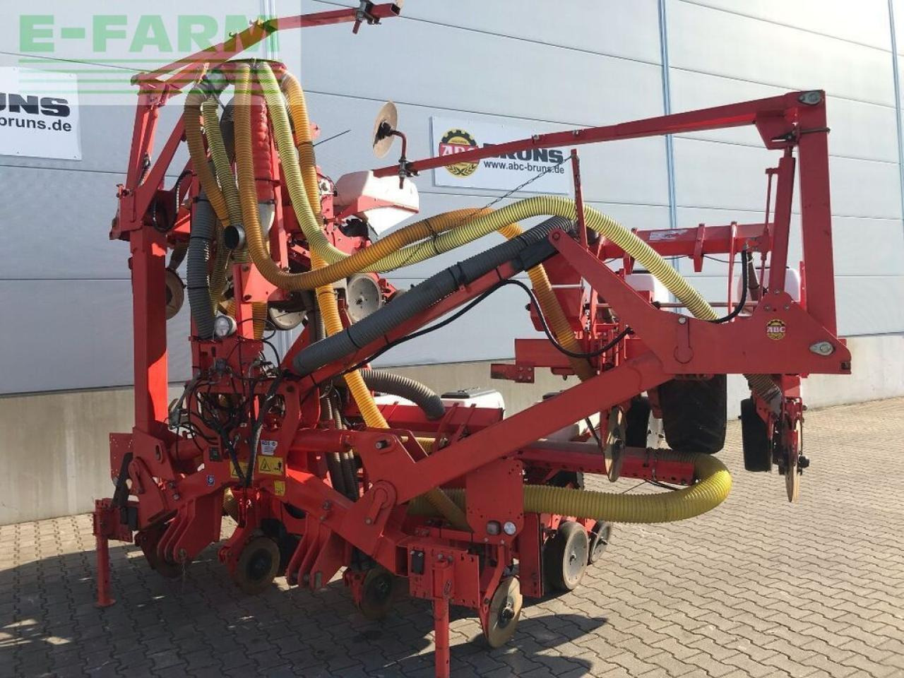 Kuhn maxima 2 - Einzelkornsämaschine: das Bild 2 Kuhn maxima 2 - Einzelkornsämaschine: das Bild 2