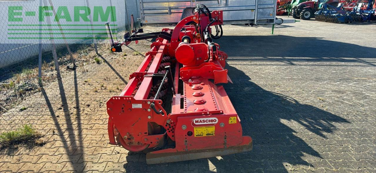 Maschio Toro 7000 - Technik für Bodenbearbeitung: das Bild 5 Maschio Toro 7000 - Technik für Bodenbearbeitung: das Bild 5