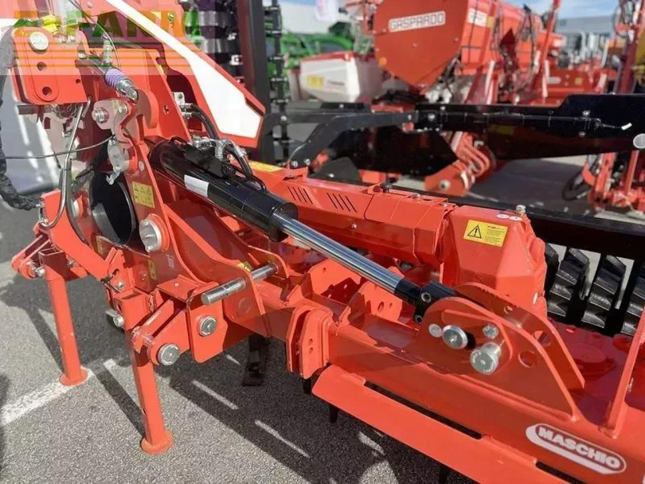 Maschio falco super 5000 kreiselegge klappbar - Technik für Bodenbearbeitung: das Bild 4 Maschio falco super 5000 kreiselegge klappbar - Technik für Bodenbearbeitung: das Bild 4