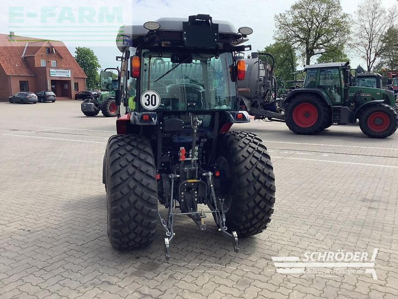 Massey Ferguson 1750 m hc - Traktor: das Bild 4 Massey Ferguson 1750 m hc - Traktor: das Bild 4