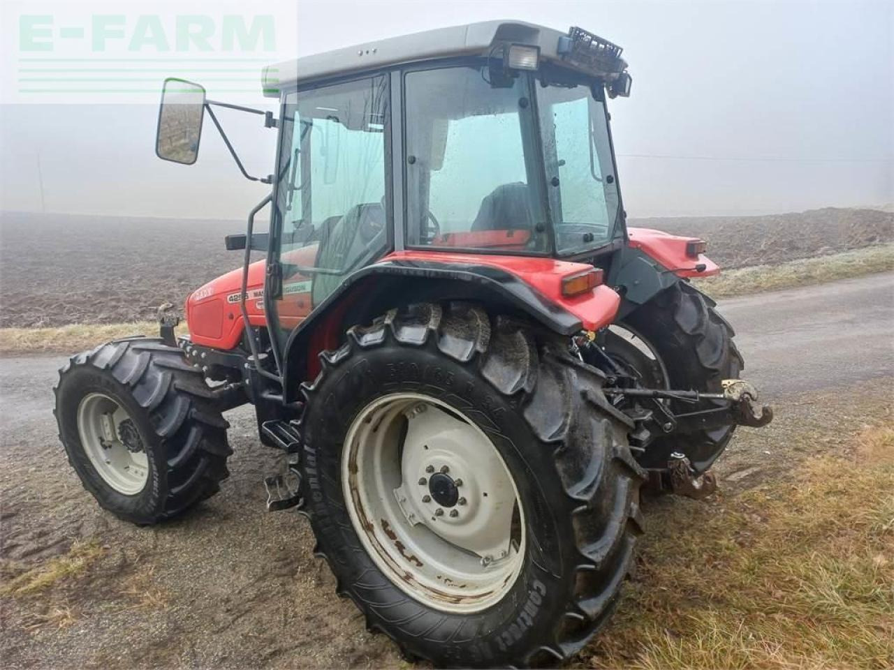 Traktor Massey Ferguson 4255-4 kl: das Bild 6