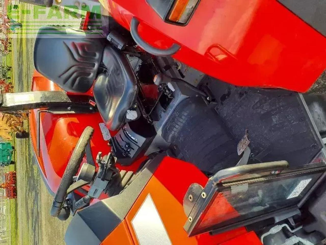 Traktor Massey Ferguson 4708: das Bild 6
