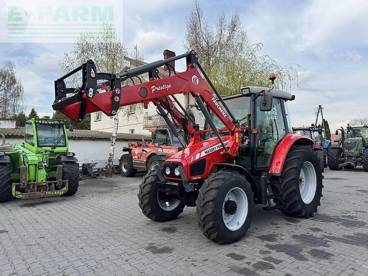 Massey Ferguson 5455 + faucheux prestige 120 - Traktor: das Bild 1 Massey Ferguson 5455 + faucheux prestige 120 - Traktor: das Bild 1