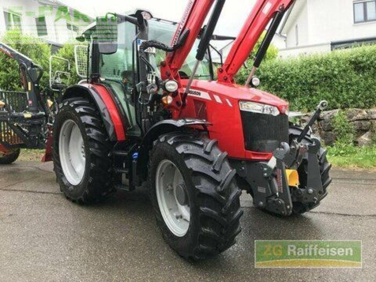 Massey Ferguson 5711 dyna 4 power - Traktor: das Bild 2 Massey Ferguson 5711 dyna 4 power - Traktor: das Bild 2