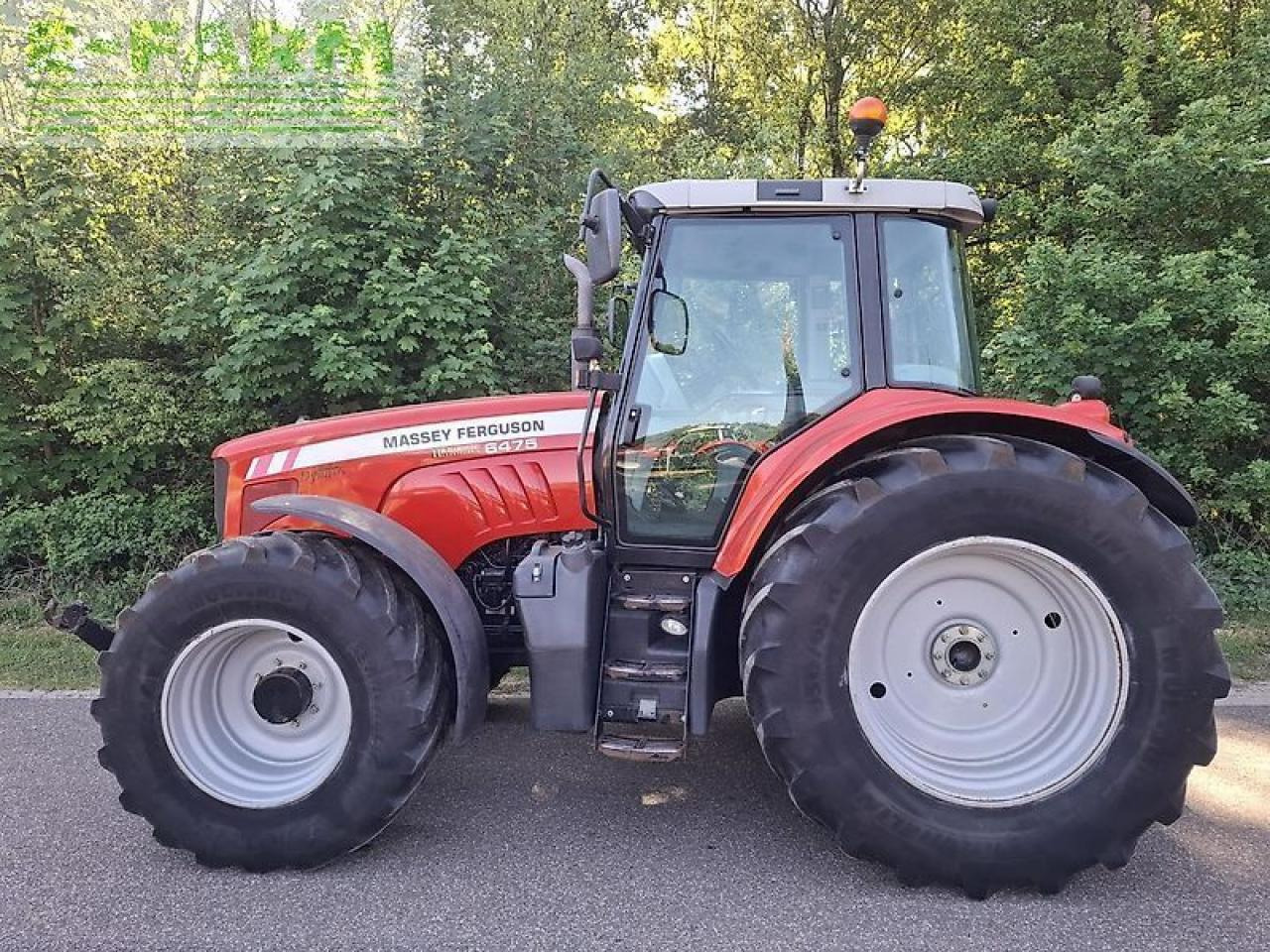 Massey Ferguson 6475 - Traktor: das Bild 2 Massey Ferguson 6475 - Traktor: das Bild 2