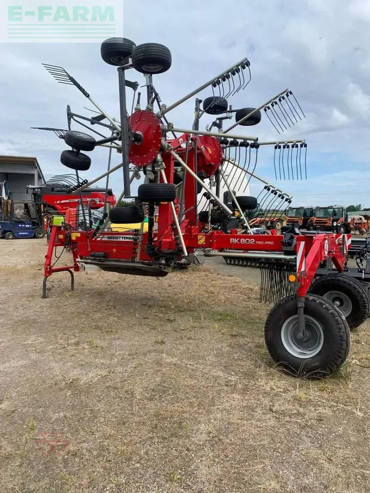 Massey Ferguson massey ferguson rk802trc-pro - Heuwender/ Wenderechen: das Bild 3 Massey Ferguson massey ferguson rk802trc-pro - Heuwender/ Wenderechen: das Bild 3