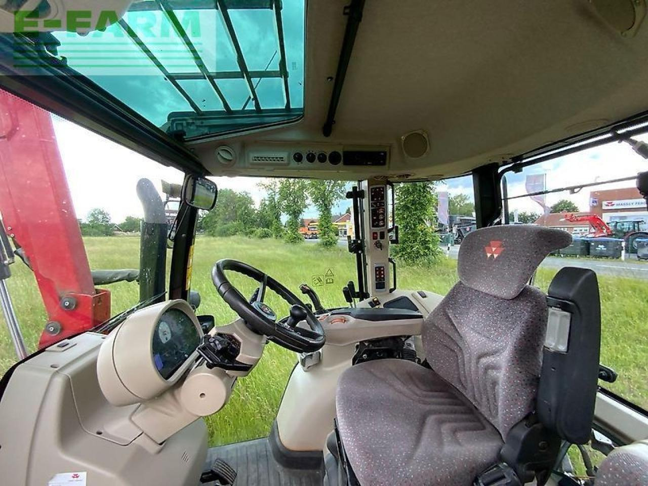 Massey Ferguson mf 5613 dyna6 efficient Efficient - Traktor: das Bild 4 Massey Ferguson mf 5613 dyna6 efficient Efficient - Traktor: das Bild 4