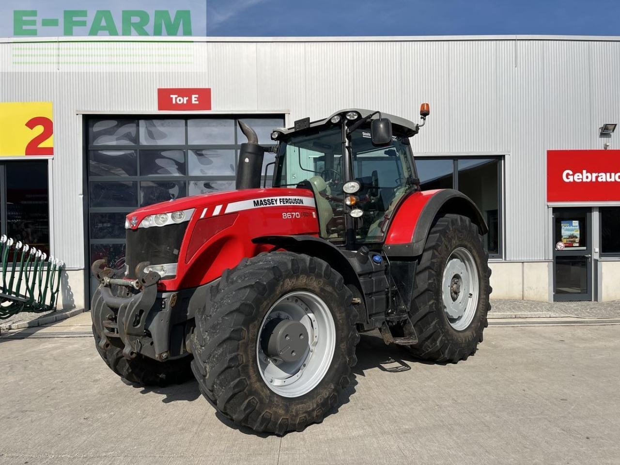 Massey Ferguson mf 8670 dyna-vt - Traktor: das Bild 1 Massey Ferguson mf 8670 dyna-vt - Traktor: das Bild 1