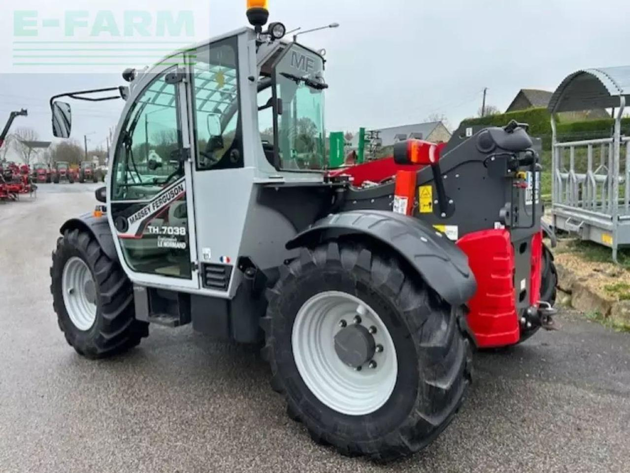 Massey Ferguson mfth7038 - Teleskoplader: das Bild 4 Massey Ferguson mfth7038 - Teleskoplader: das Bild 4