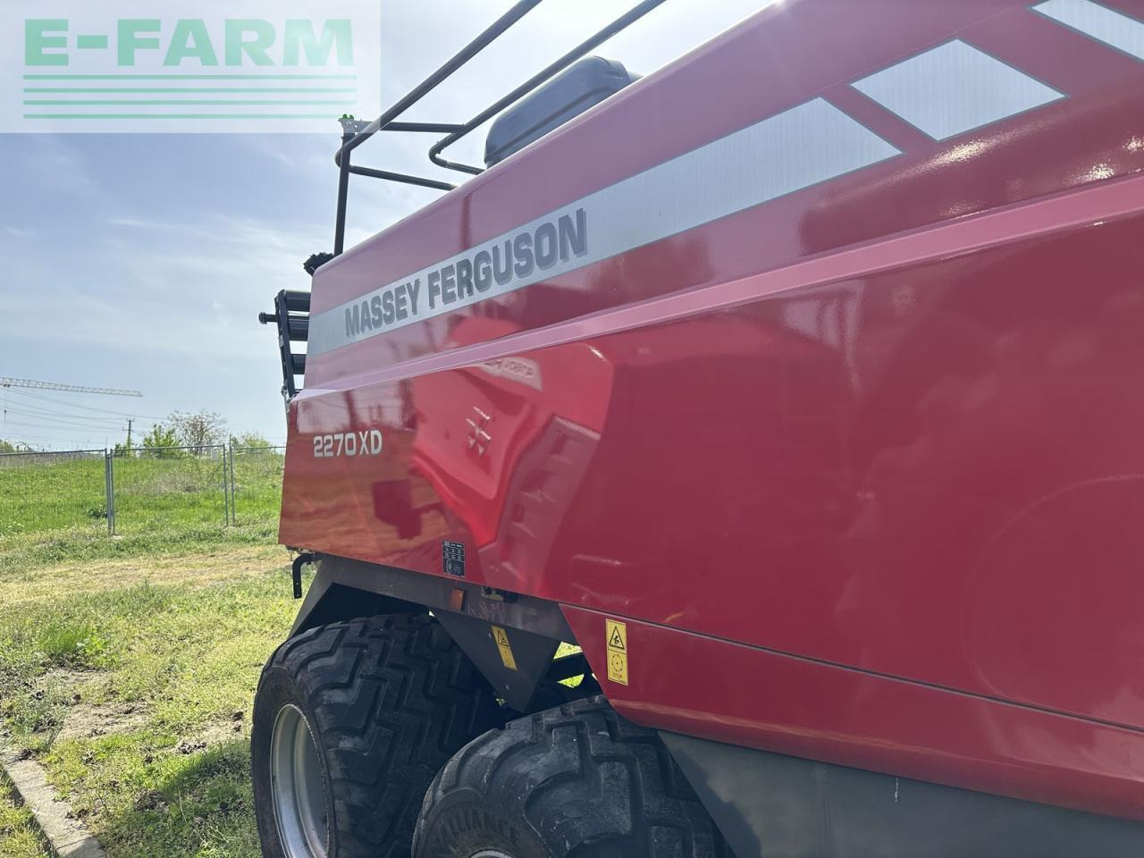 Massey Ferguson quaderballenpresse massey ferguson 2270 xdtc - Packenpresse: das Bild 4 Massey Ferguson quaderballenpresse massey ferguson 2270 xdtc - Packenpresse: das Bild 4