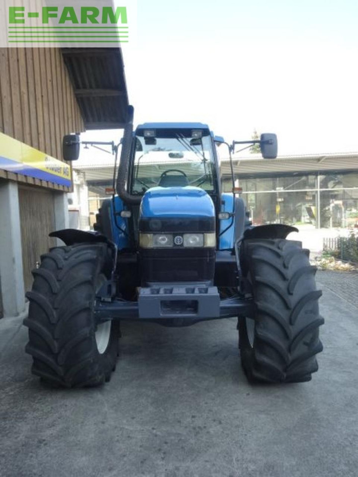 New Holland 8560/m160 - Traktor: das Bild 2 New Holland 8560/m160 - Traktor: das Bild 2
