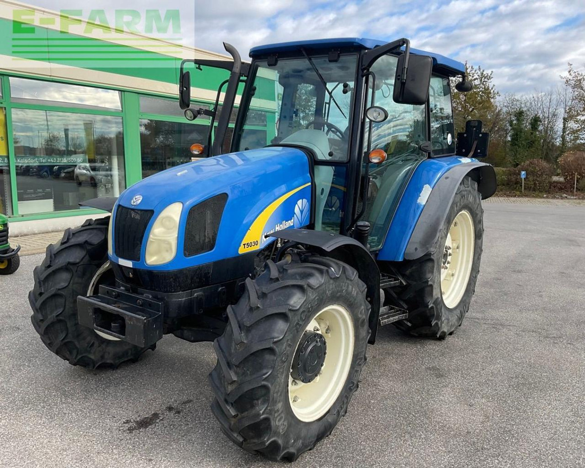 New Holland T 5030 - Traktor: das Bild 1 New Holland T 5030 - Traktor: das Bild 1