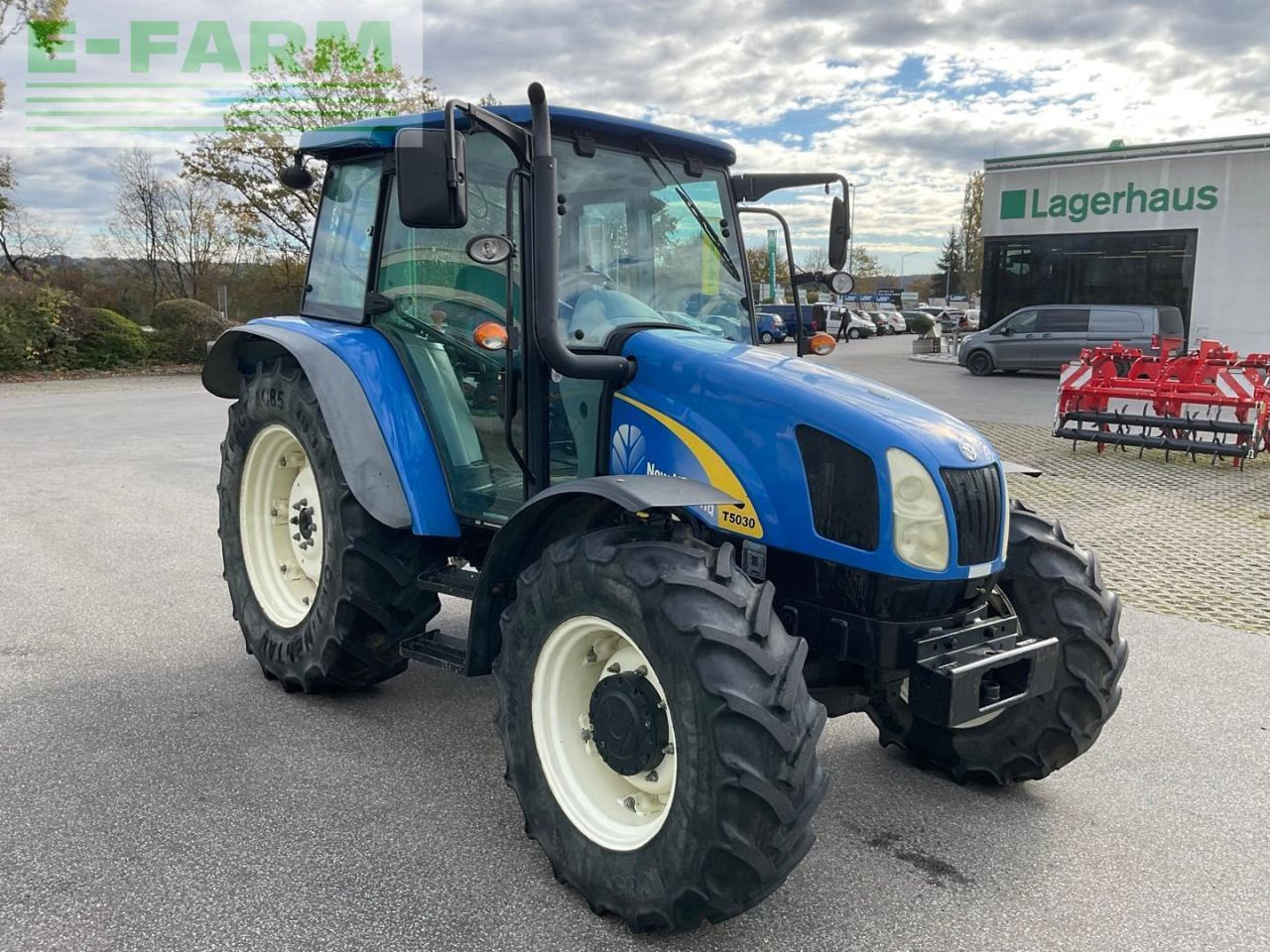 New Holland T 5030 - Traktor: das Bild 4 New Holland T 5030 - Traktor: das Bild 4