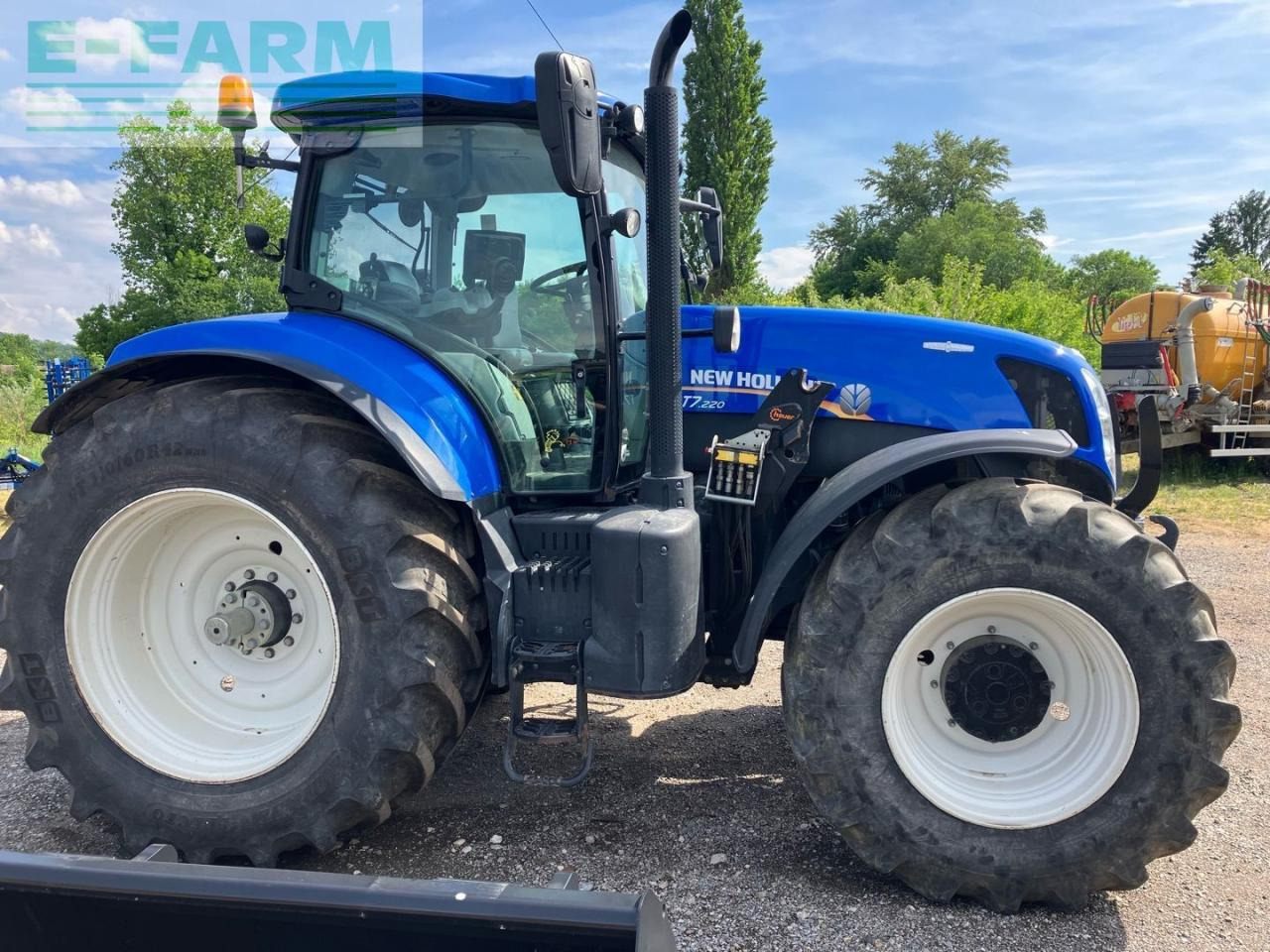 New Holland T7.220 - Traktor: das Bild 5 New Holland T7.220 - Traktor: das Bild 5