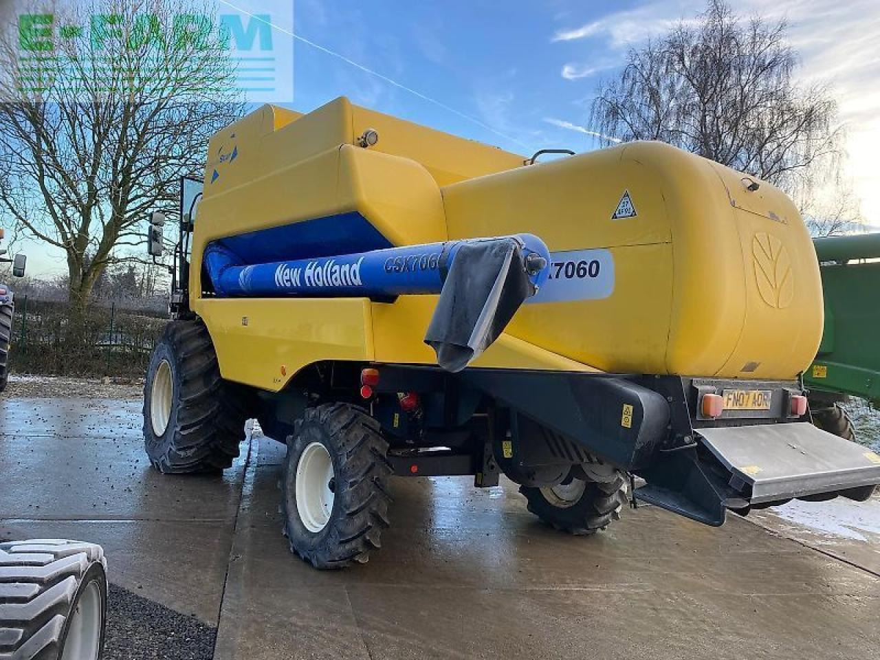 New Holland csx 7060 - Mähdrescher: das Bild 2 New Holland csx 7060 - Mähdrescher: das Bild 2