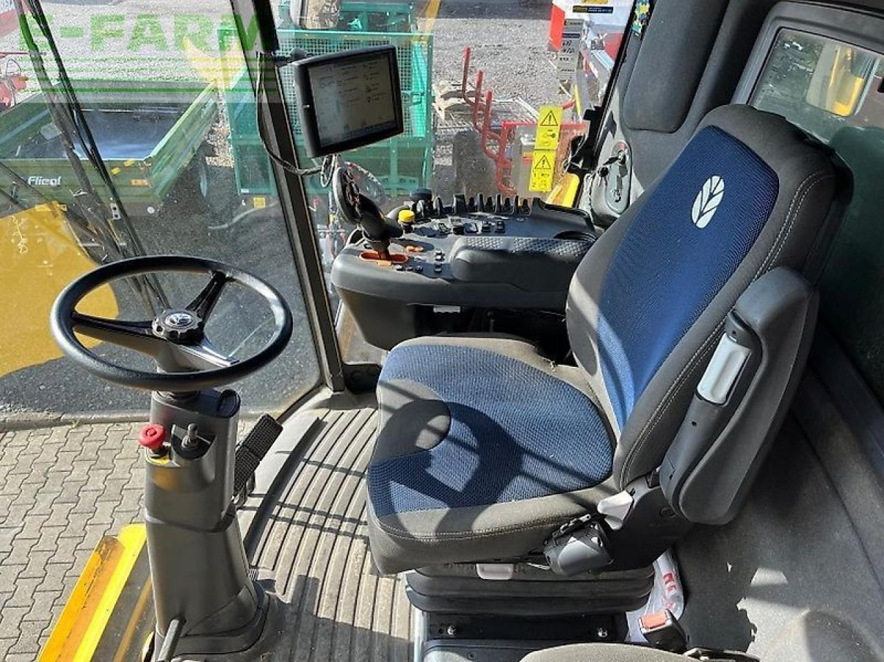 New Holland cx 6.90 - Mähdrescher: das Bild 5 New Holland cx 6.90 - Mähdrescher: das Bild 5