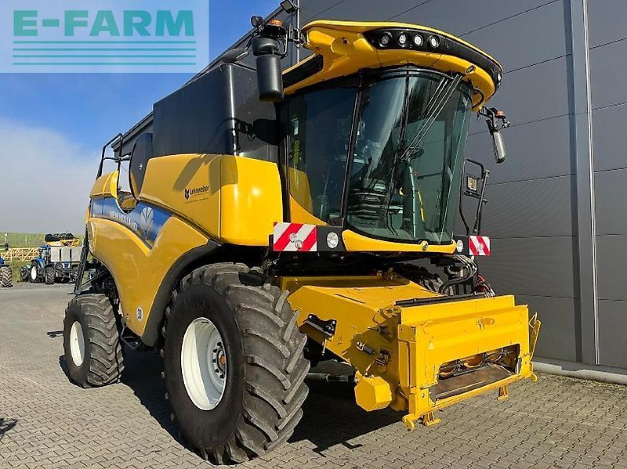 New Holland cx 6.90 - Mähdrescher: das Bild 1 New Holland cx 6.90 - Mähdrescher: das Bild 1
