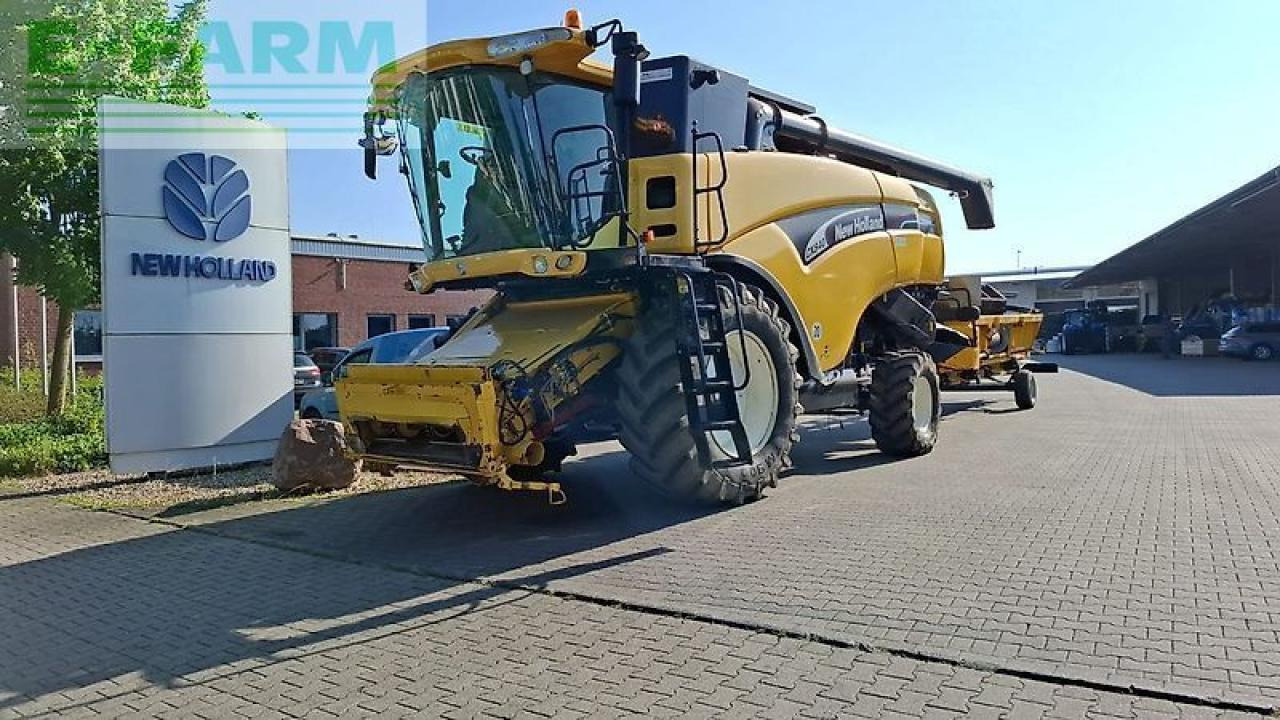 New Holland cx 840 - Mähdrescher: das Bild 2 New Holland cx 840 - Mähdrescher: das Bild 2