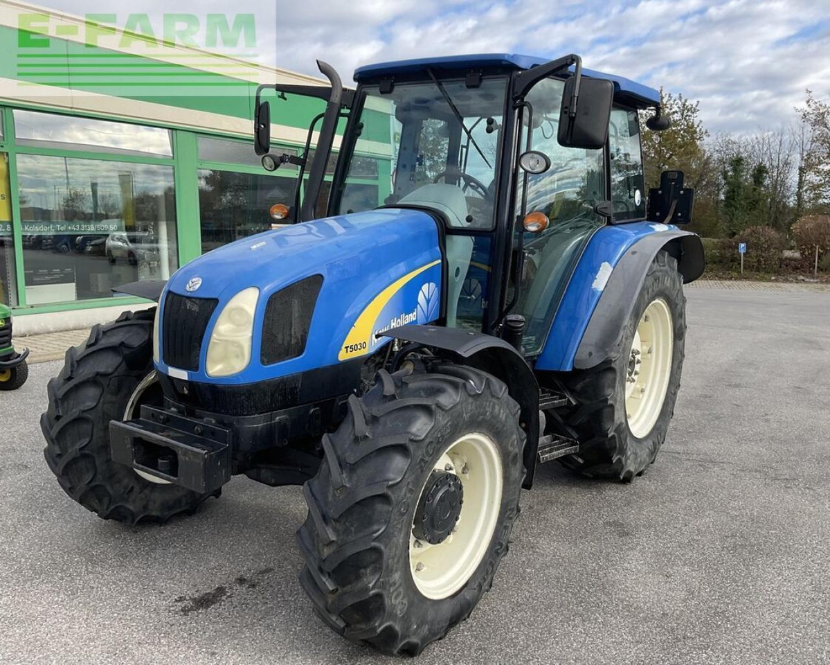 New Holland t 5030 - Traktor: das Bild 1 New Holland t 5030 - Traktor: das Bild 1