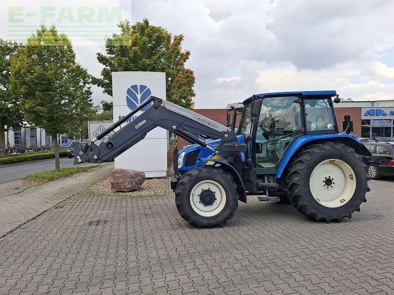 New Holland t5050 - Traktor: das Bild 1 New Holland t5050 - Traktor: das Bild 1