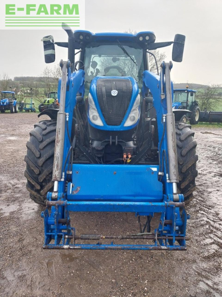 New Holland t6.155 - Traktor: das Bild 3 New Holland t6.155 - Traktor: das Bild 3