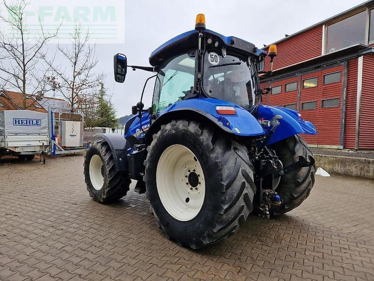 New Holland t6.155 ac *stufenloses getriebe* jung gebraucht - Traktor: das Bild 4 New Holland t6.155 ac *stufenloses getriebe* jung gebraucht - Traktor: das Bild 4