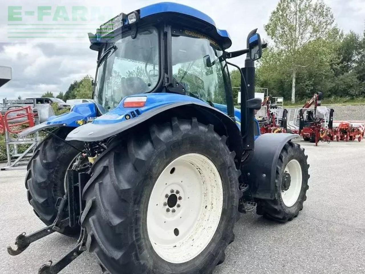 New Holland t6020 delta Delta - Traktor: das Bild 3 New Holland t6020 delta Delta - Traktor: das Bild 3