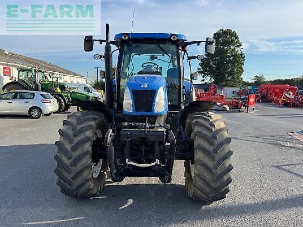 New Holland t6030 - Traktor: das Bild 2 New Holland t6030 - Traktor: das Bild 2