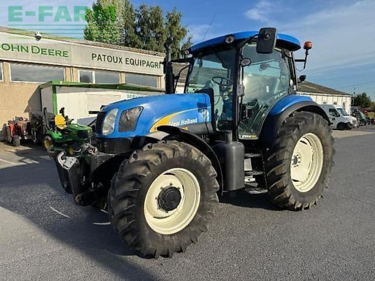 New Holland t6030 - Traktor: das Bild 1 New Holland t6030 - Traktor: das Bild 1