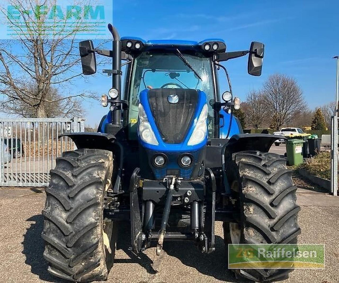 New Holland t7.175 - Traktor: das Bild 2 New Holland t7.175 - Traktor: das Bild 2