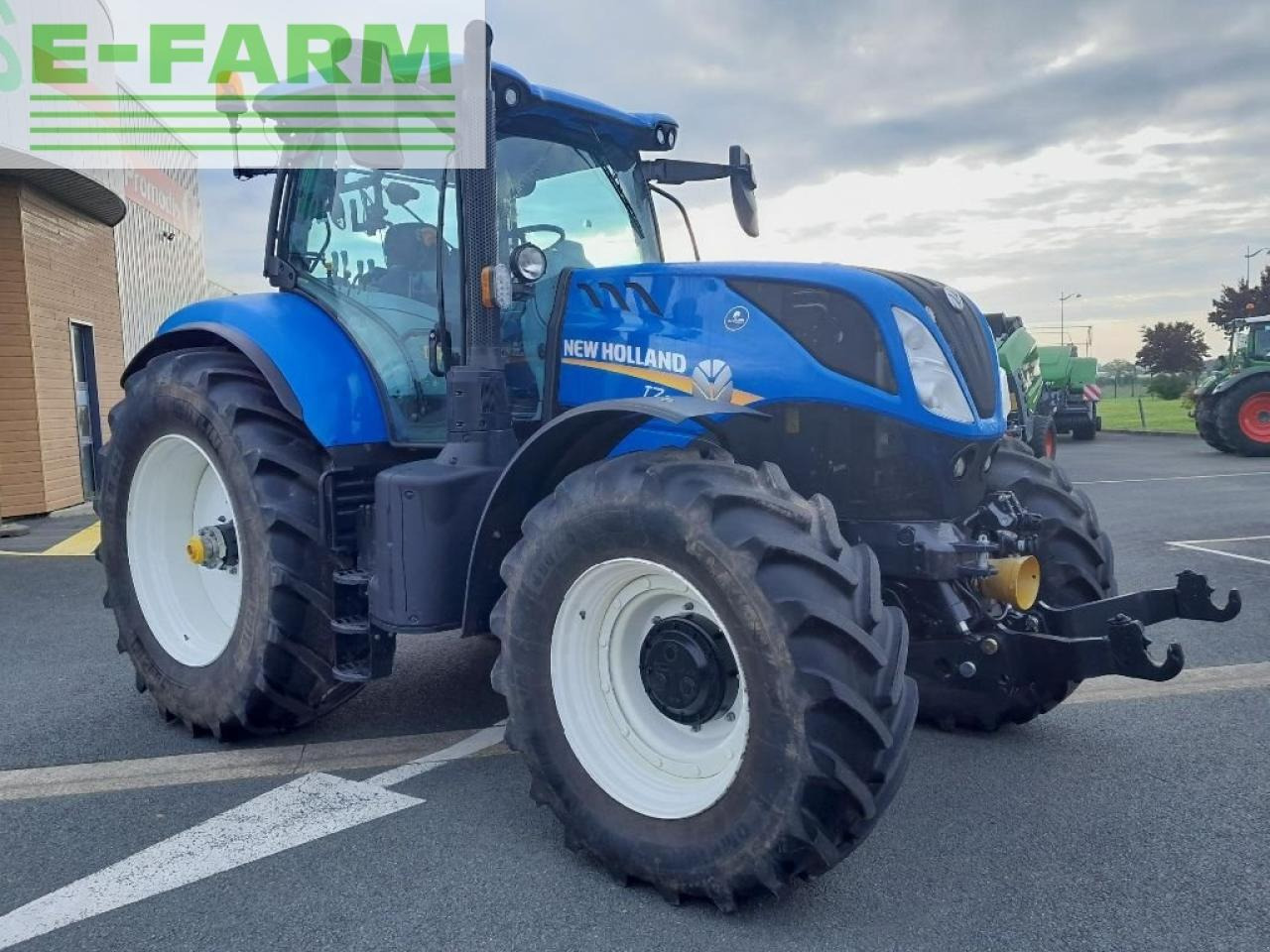 New Holland t7.210 pc - Traktor: das Bild 1 New Holland t7.210 pc - Traktor: das Bild 1